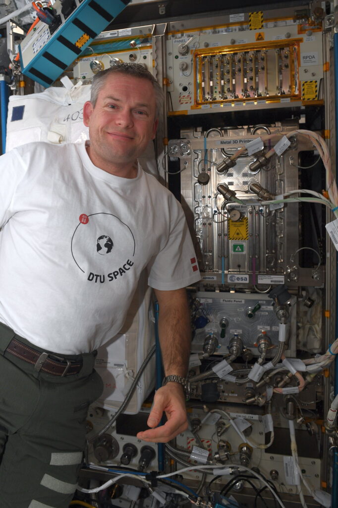 3D metal printer on ISS